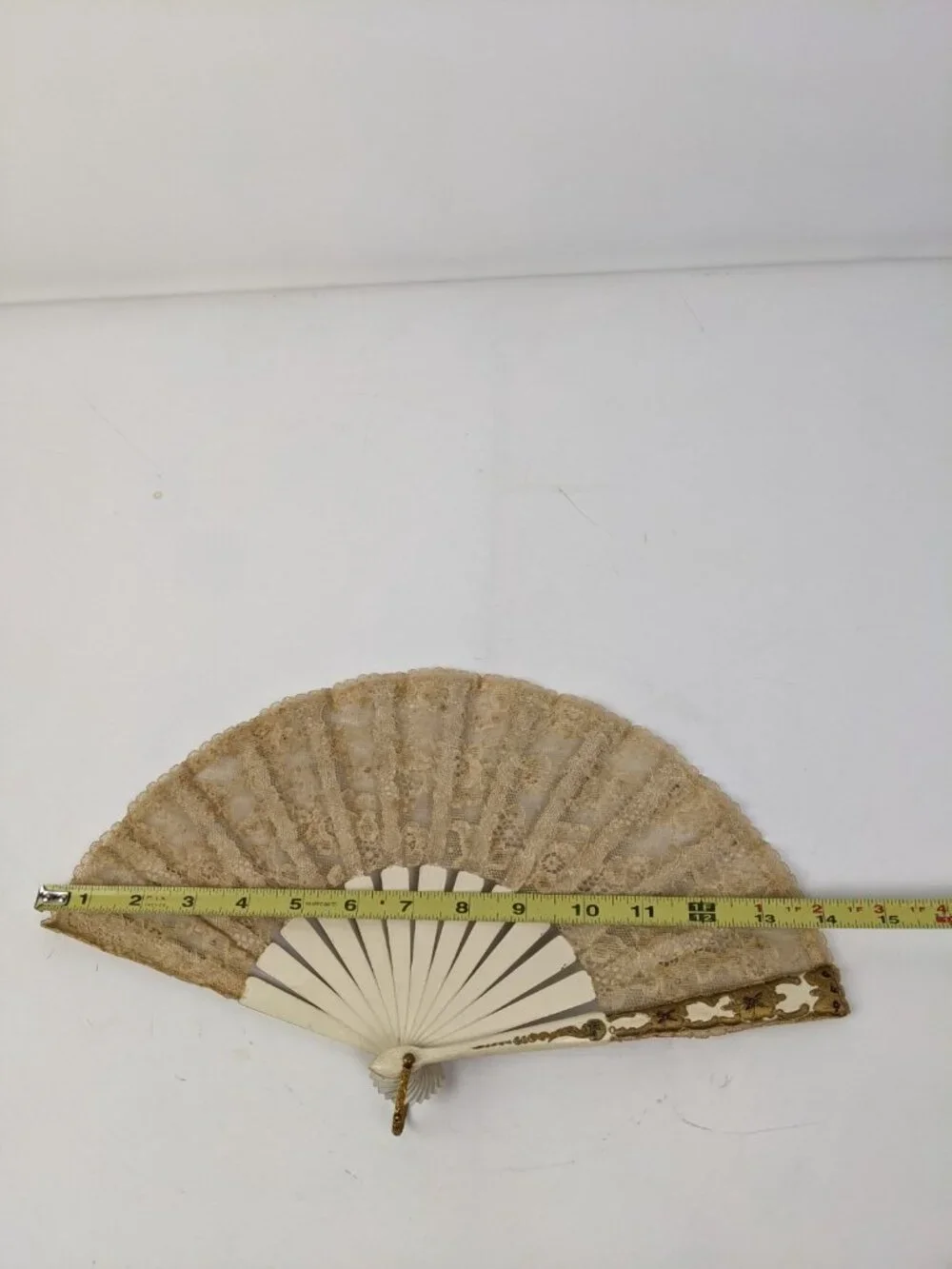 Antique Brussels Lace Hand Fan Sandlewood Ribs Gilding Intact c. 1910